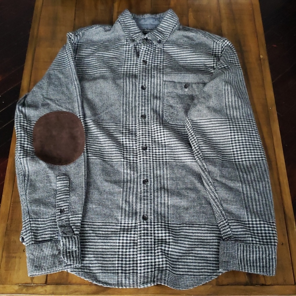Collard Button Down Top